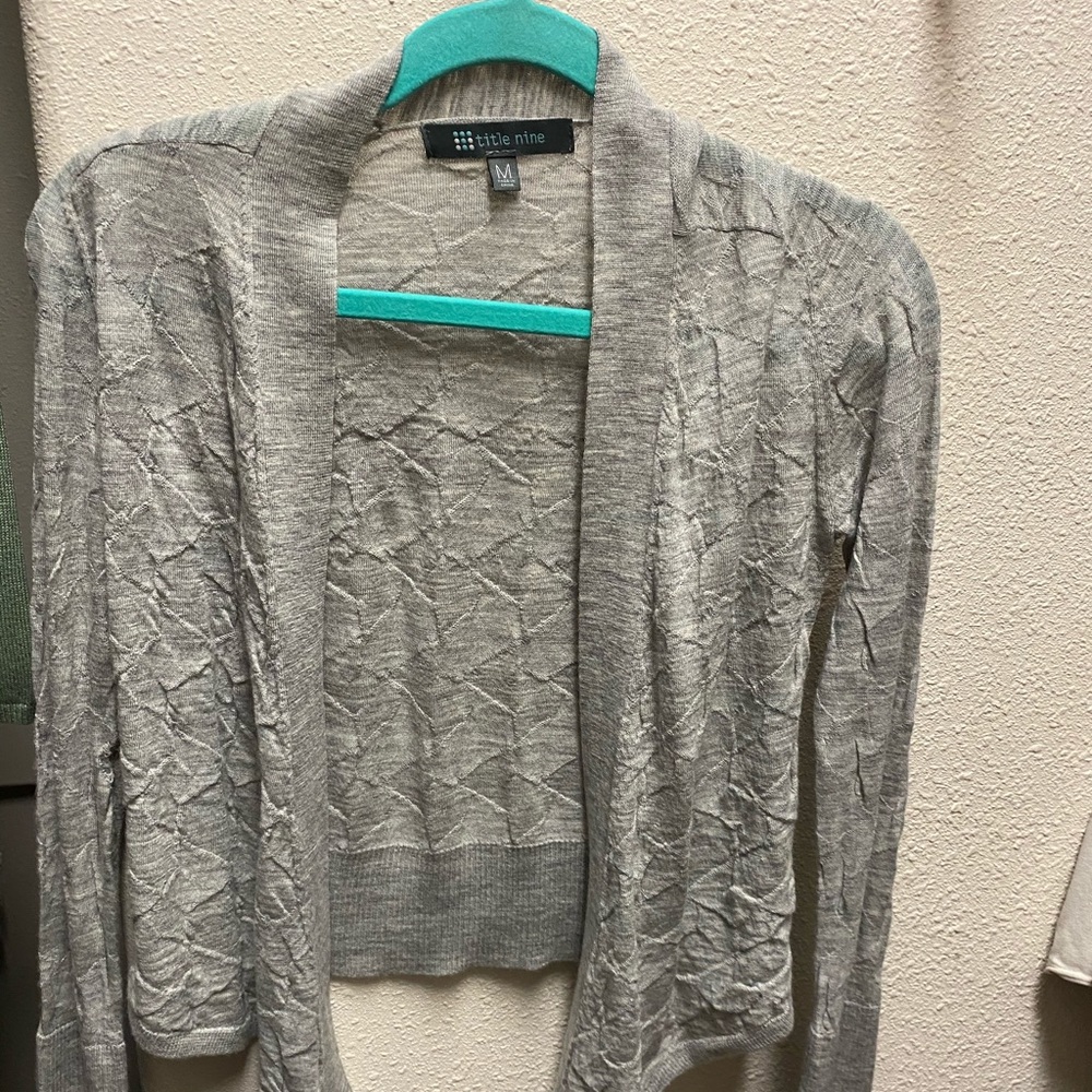 Title 9 Cropped sweater